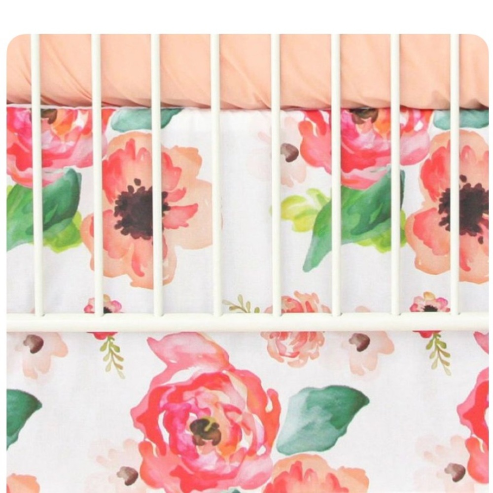 Crib skirt